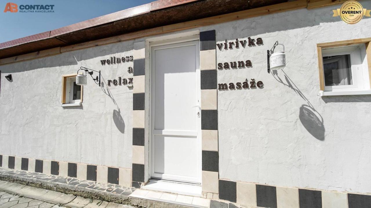 Villa Psenek Banka Exterior photo